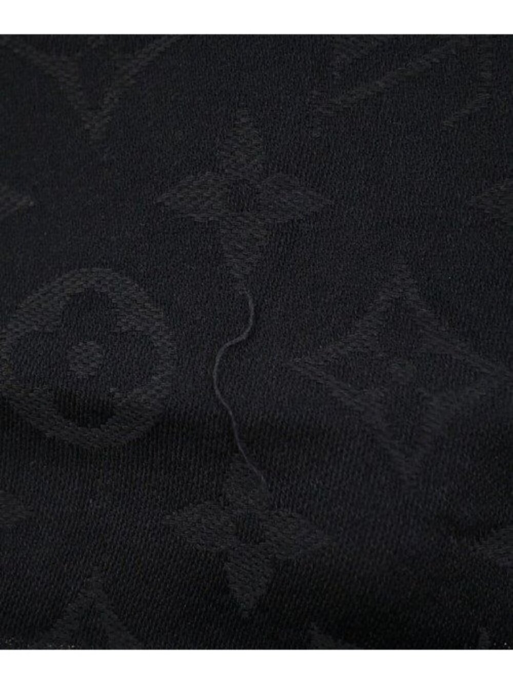 Louis Vuitton Shawl Scarf - Picture 4 of 4